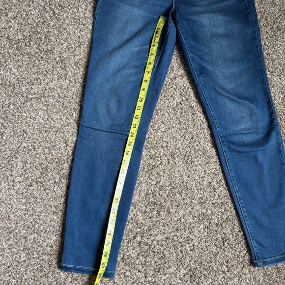 Nicole Miller Soho High Rise Skinny Jeans, Size 8, Medium Wash - Picture 5 of 12